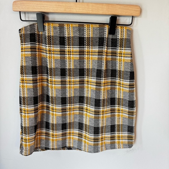 NWT-Urban Outfitters Clueless Preppy Stretchy Ruched  Mini Skirt Size Small - Picture 3 of 4